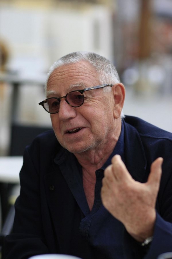 A legnagyobb távozott