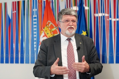 Picula: A személyi kultusz erősítése, rémisztő médiakép, fantomlisták…