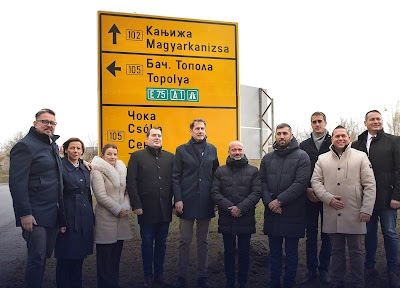 Két- vagy többnyelvű útjelző táblák Vajdaságban? 