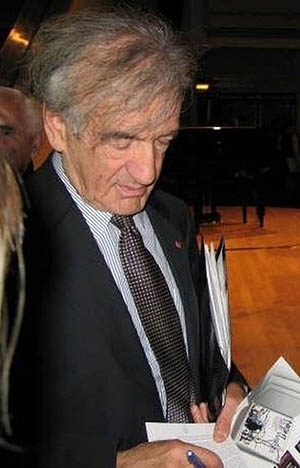 Elie Wiesel lemond a nagykeresztről