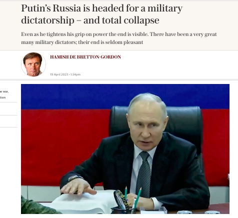 A putyini Oroszország a katonai diktatúra és a teljes összeomlás felé tart