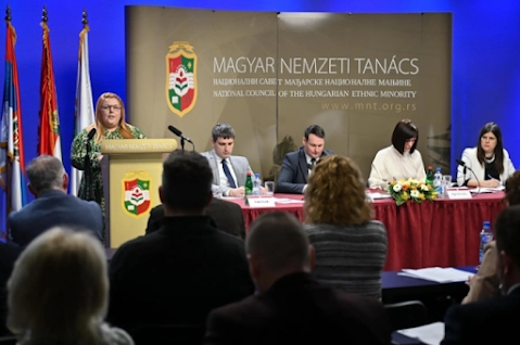 SÓHIVATAL LETT A MAGYAR NEMZETI TANÁCS!  