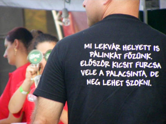 Mi lekvár helyett is pálinkát főzünk...