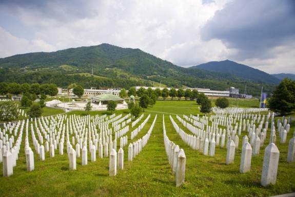 Srebrenica 25: népirtás hét nap, hét éjszaka