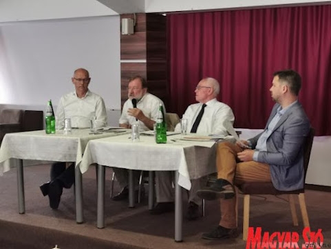 A VMSZ és a vallás összefonódása 